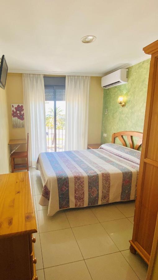 Hostal L'Anfora Denia Zewnętrze zdjęcie