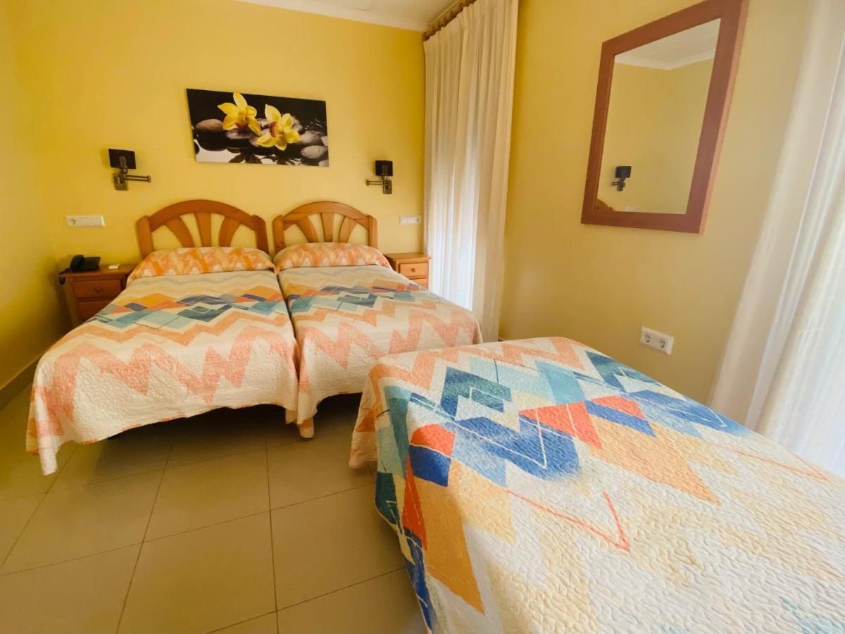 Hostal L'Anfora Denia Zewnętrze zdjęcie