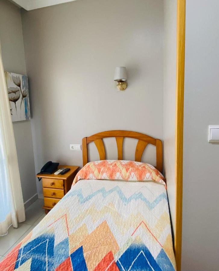 Hostal L'Anfora Denia Zewnętrze zdjęcie